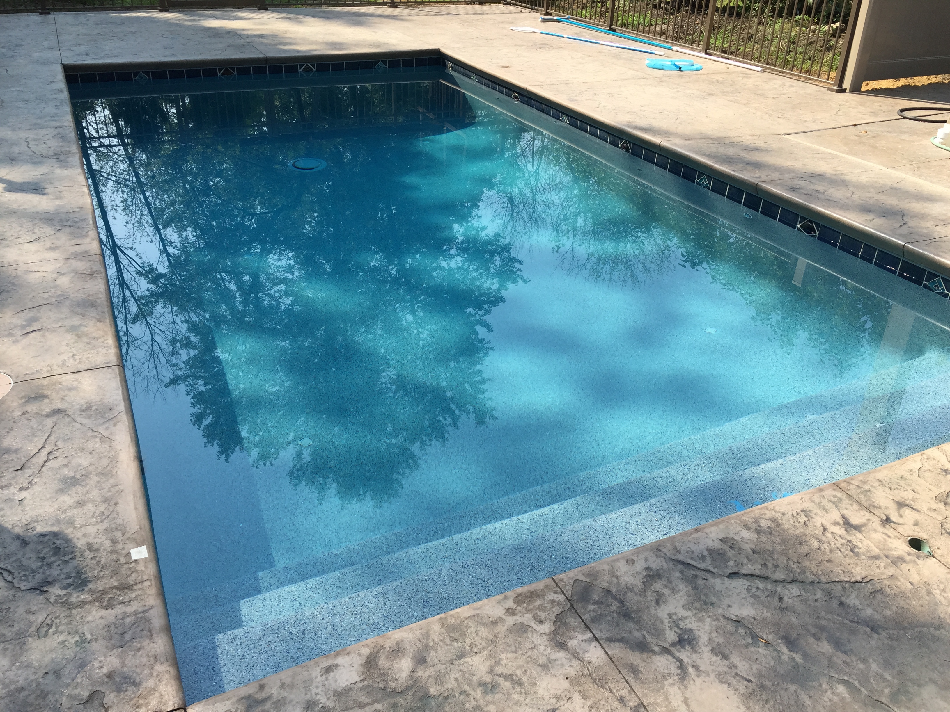 Prism Matrix Pebble & Glass Pool Finishes | Leisure Craft Pools